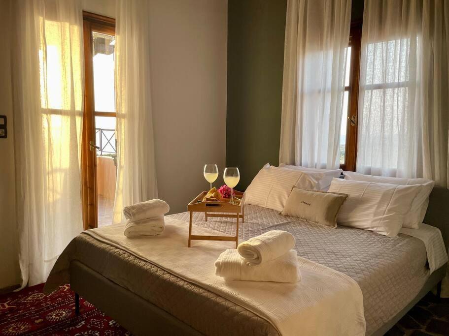 Almond Home Livadia  外观 照片